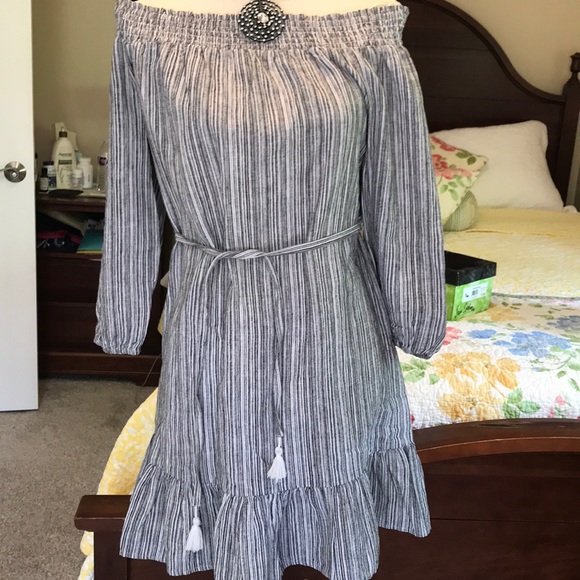 Top - Picture 2 of 15